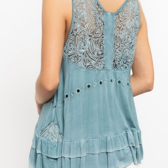 POL Tops - Lace Detail Peek-a-Boo Top